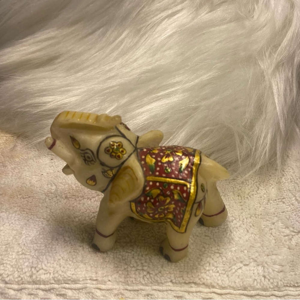 4” Vintage‎ Marble Painted India Elephant Trunk Up Figurine